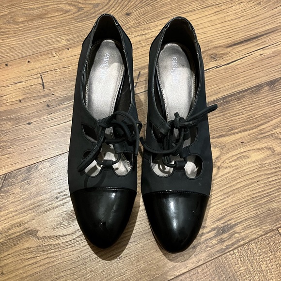 East 5th black heels - Picture 3 of 5